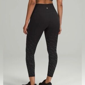 Rare Lululemon Lunar New Year 2022 Wunder Under High-Rise Tight 25”  Sz 2